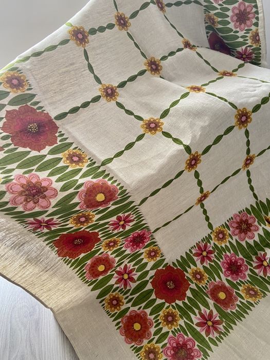нова покривка от лен на цветя 130х 185 см