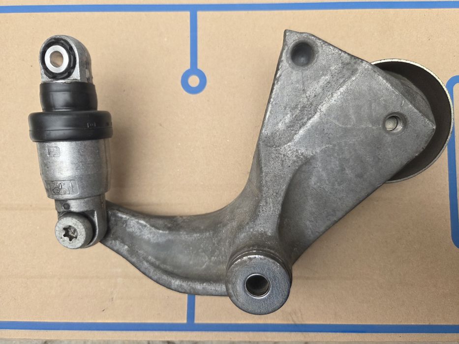 Ремъчен обтегач, пистов ремък Honda Accord VIII 2.0 бензин