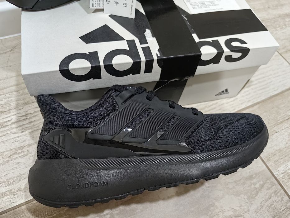 Маратонки Adidas два чифта, дамски