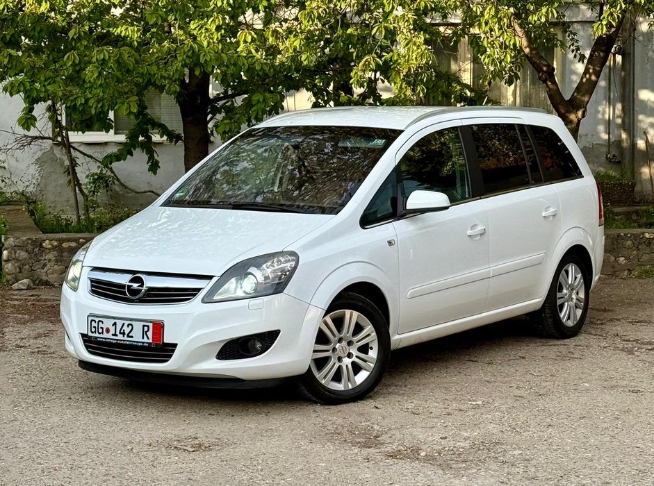 Opel Zafira / Bi-Xenon / 7 Locuri / Euro 5
