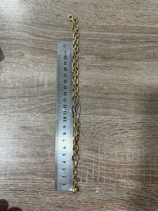 Златен синджир с висулка