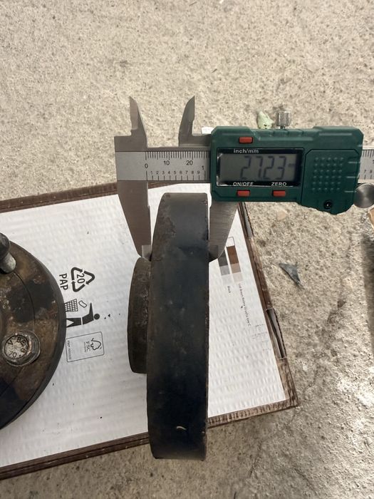 2бр Железни фланци с болтове + 2 бр алуминиеви фланци с болтове