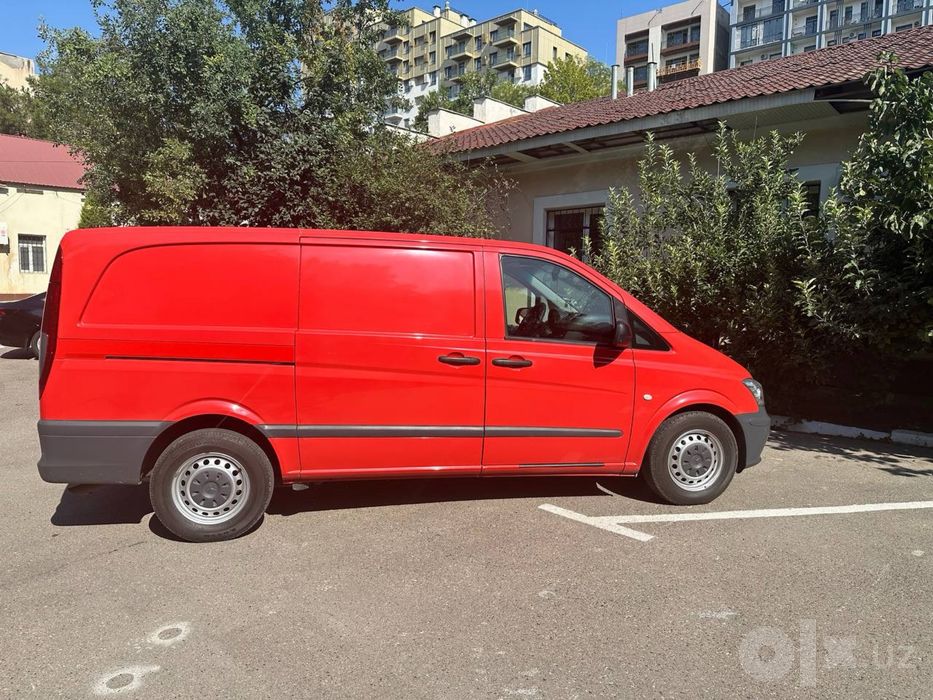 Mersadez-Benz Vito sotiladi.Qo’nqiroqda batafsil ma’lumot beriladi