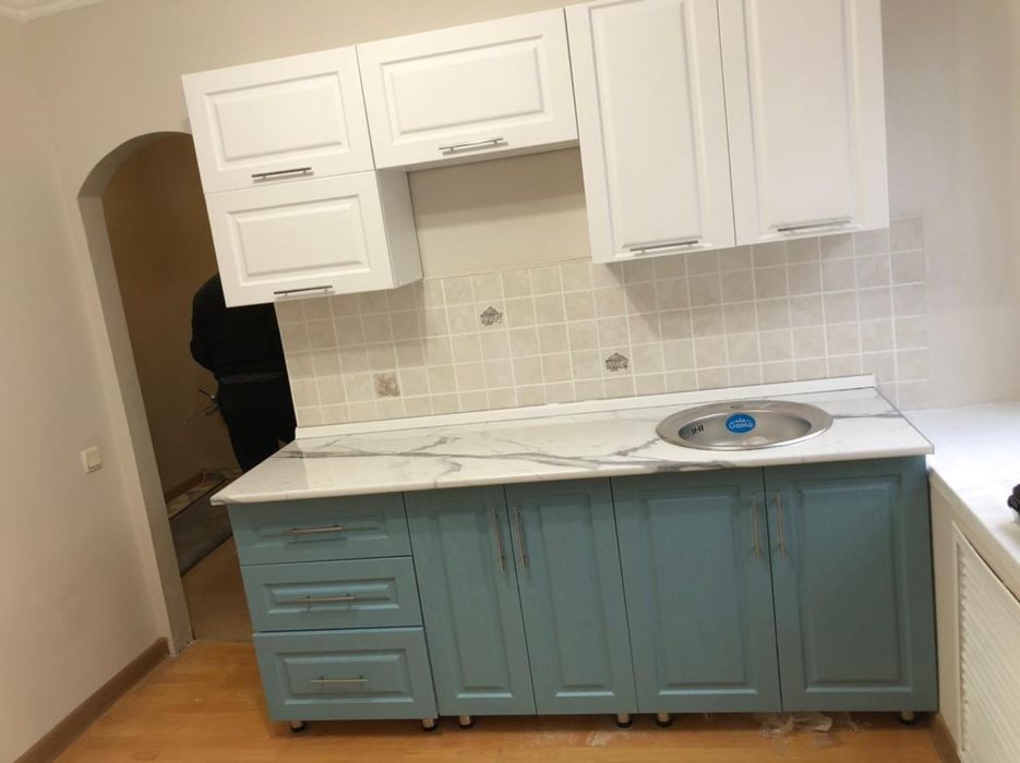 Продам кухонный гарнитур в Алматы