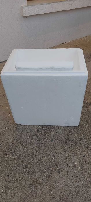 Хладилна кутия от пресован  стиропор