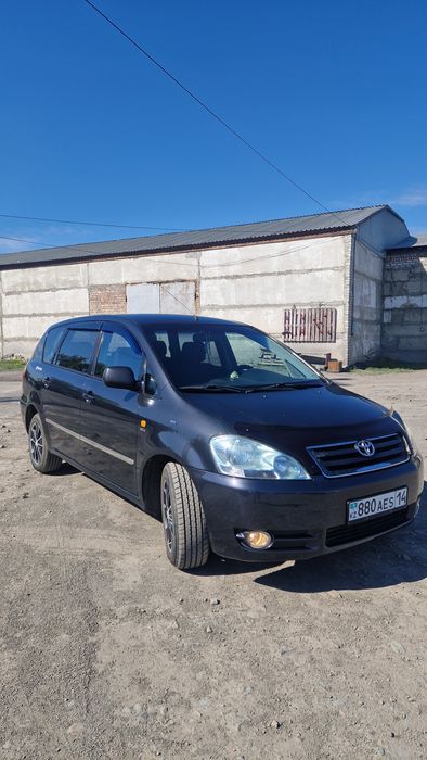 Продам семейный автомобиль в связи с покупкой нового авто.