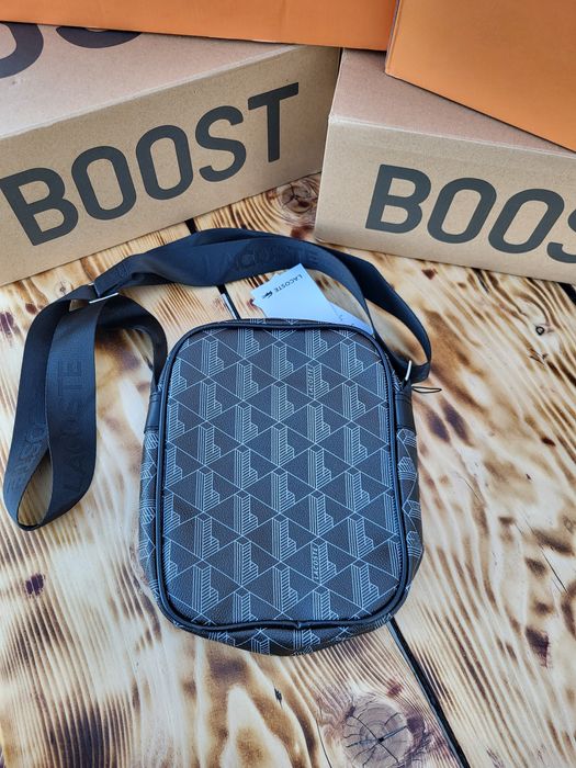 Borseta Lacoste neagra