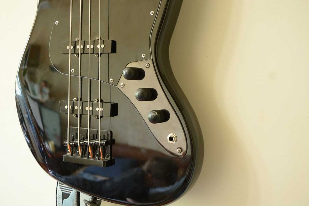 бас гитара rockdale classic jb bass