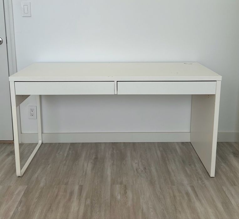 Birou alb Micke 142 x 50