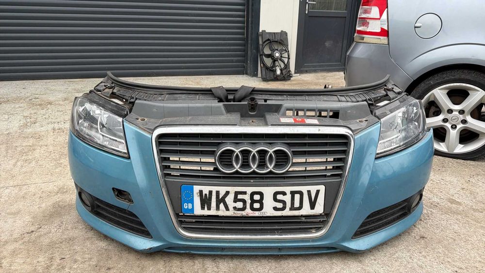Bara fata Audi A3 8P Facelift