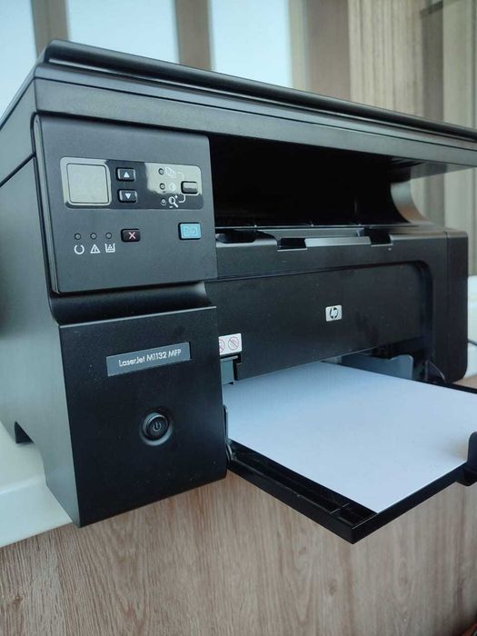 Принтер hp LaserJet M1132