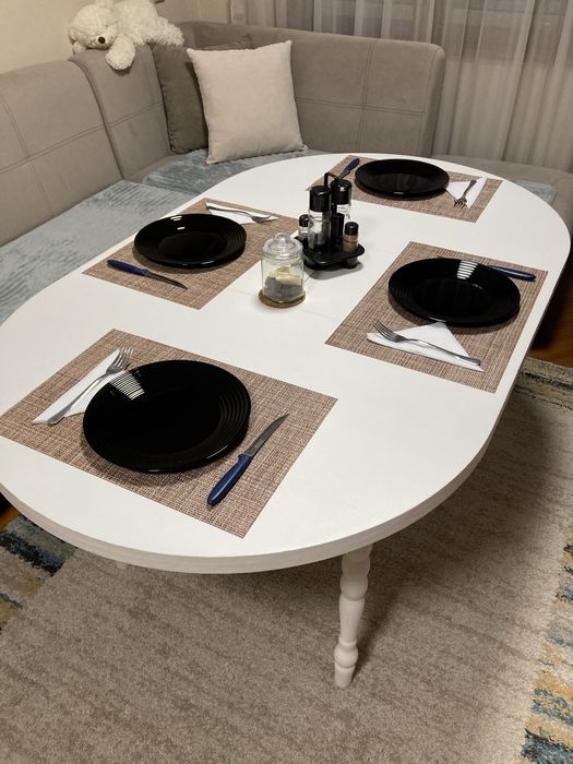 Трапезна маса за кухня или трапезария