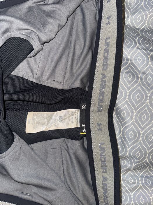 Pantaloni scurti under armour