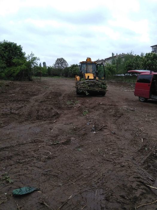 Рязане на високи опасни дървета косене на тревни площи