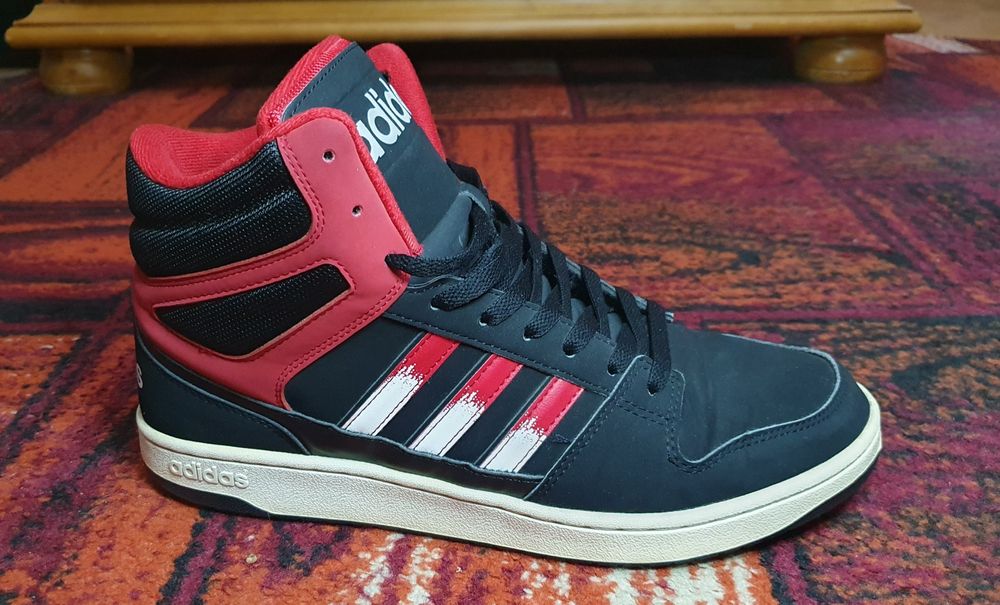 Adidas neo marimea 44 ⅔