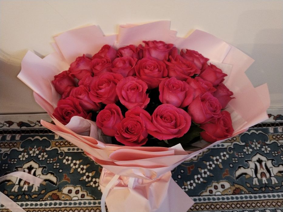 Букет красных роз