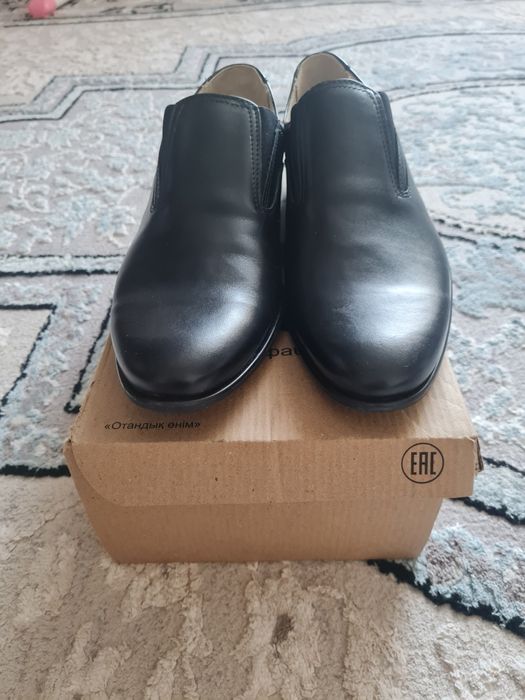 Срочно продаю уставные туфли!