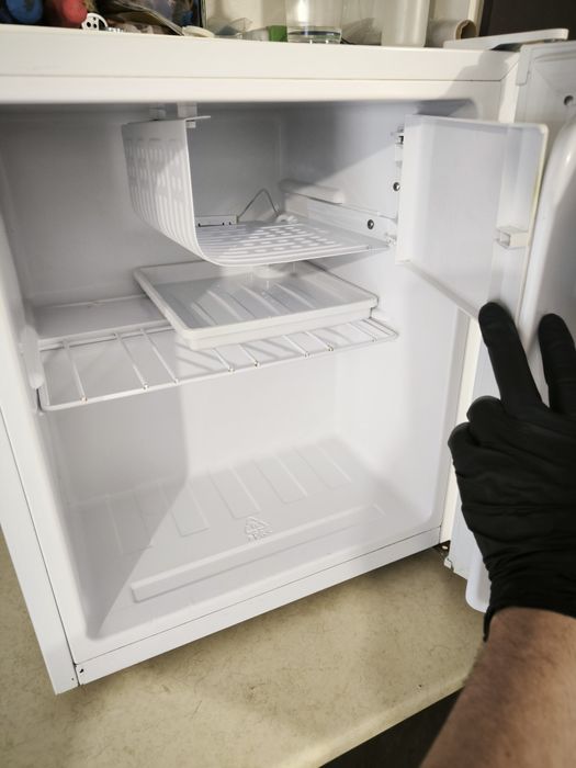 Хладилник тип мини бар