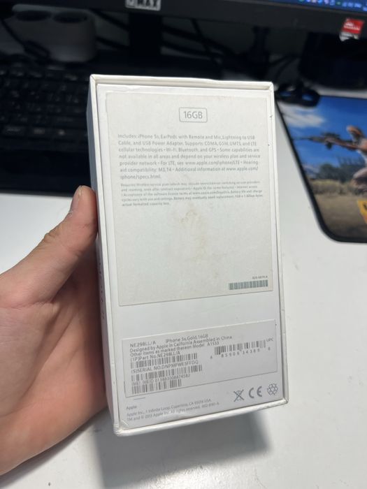 iPhone 5S 16gb с коробкой