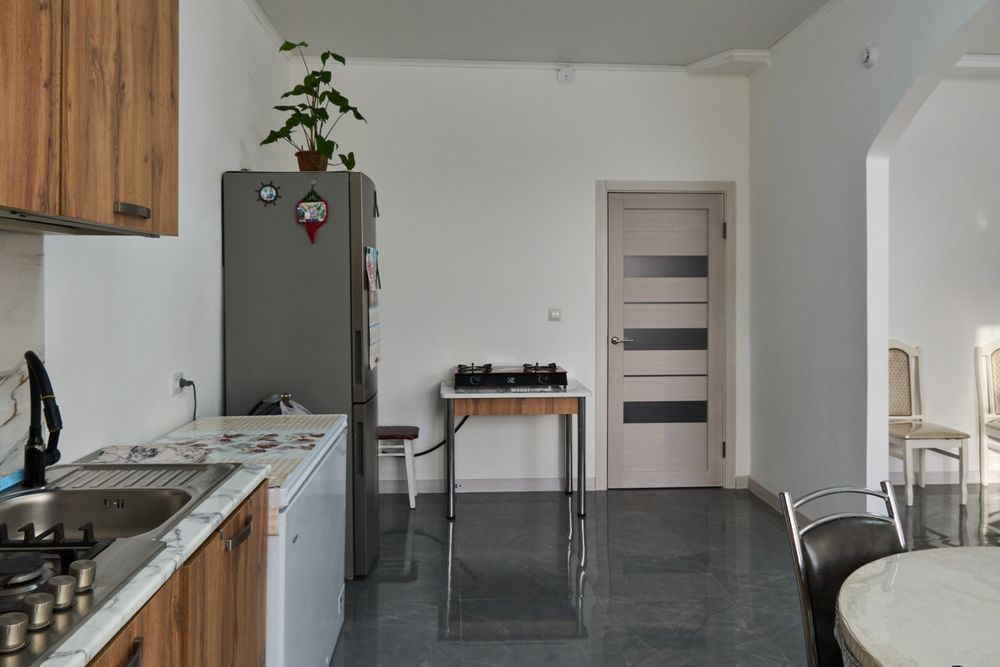 Продаётся двух этажное здание