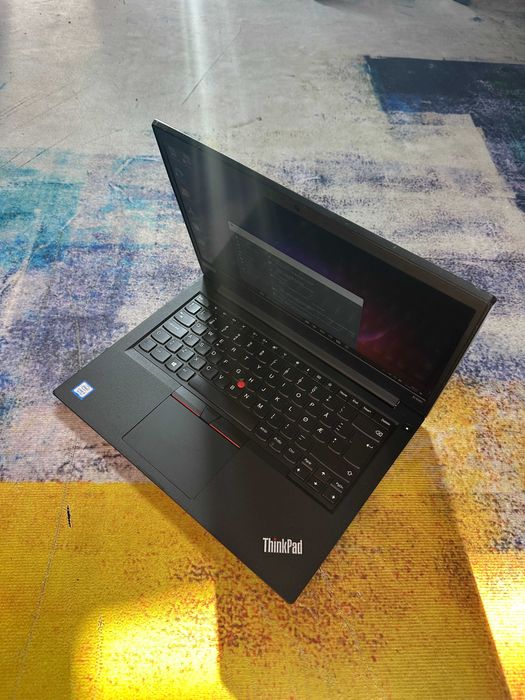 Laptop Lenovo Thinkpad E490, i3 gen8, 8 gb ddr4, ssd nvme, baterie ok