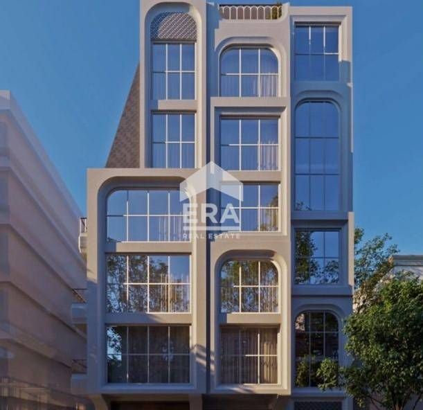 Двустаен апартамент със собствен двор, в новострояща се сграда в истор