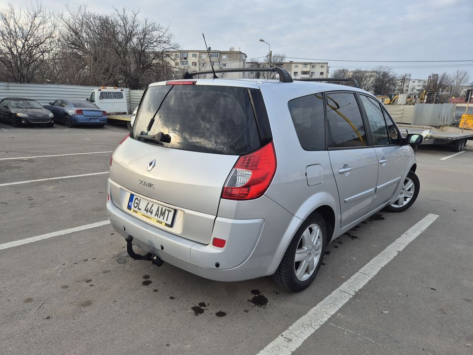 Renault Grand Scenic, 1.9 dCi, 7 locuri, Keyless go, clima