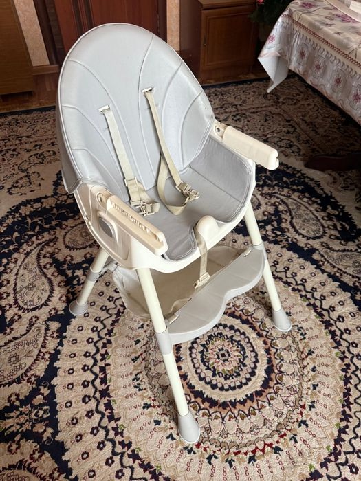 Срочно продам столик 15000