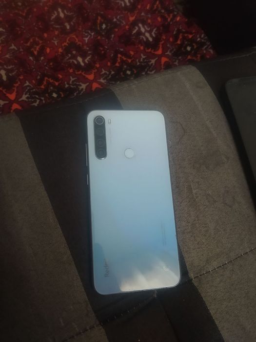 Redmi not 8 /4/64 holati yahwi iwlashi zor qotmidi ekrani buttun