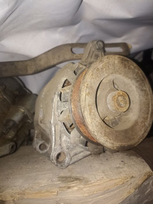 Продам запчасти на  ЗИЛ 130