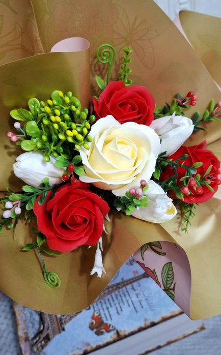 Buchet cu mesaj personalizat