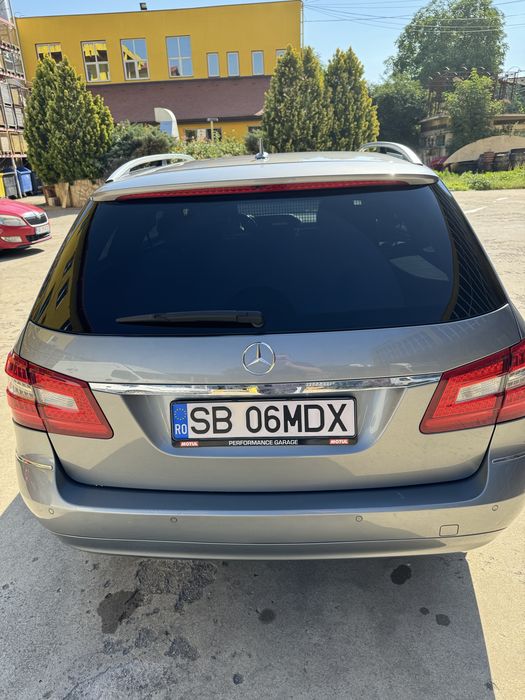 MERCEDES-BENZ E-Class 2010 — imagine 4