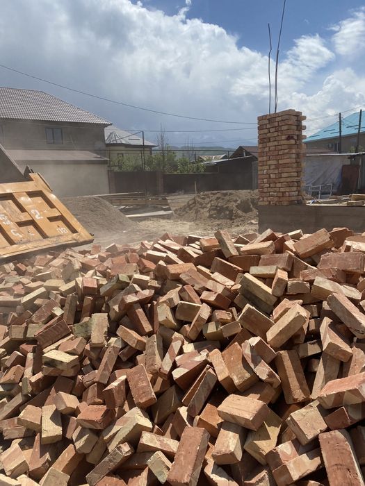 женный красный кирпич