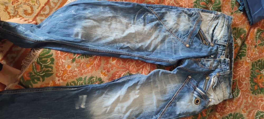 Blugi bărbat proveniență Italia noi