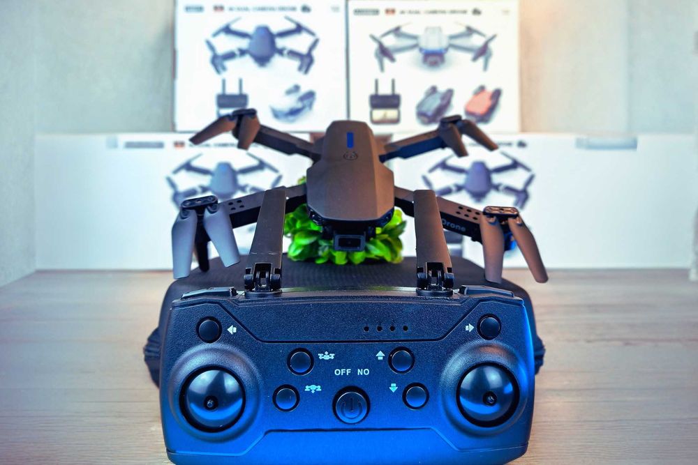 Дрон E99 дрон с две HD камери НОВ дрон!