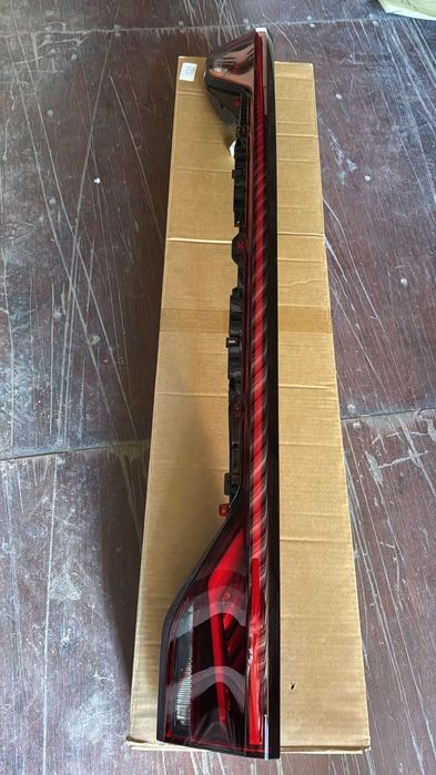 Фонарь центральный Джили Эмгранд 2022 - / Geely Emgrand 2022 -