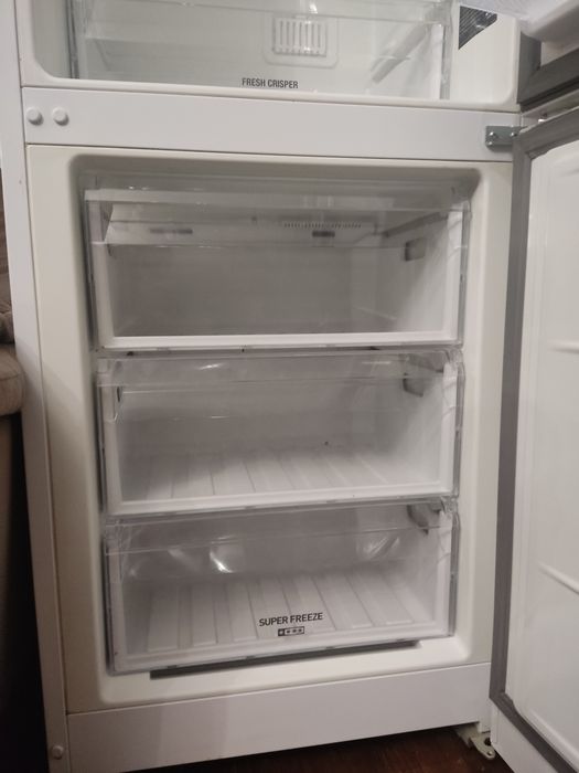 Продам холодильник Hotpoint Ariston