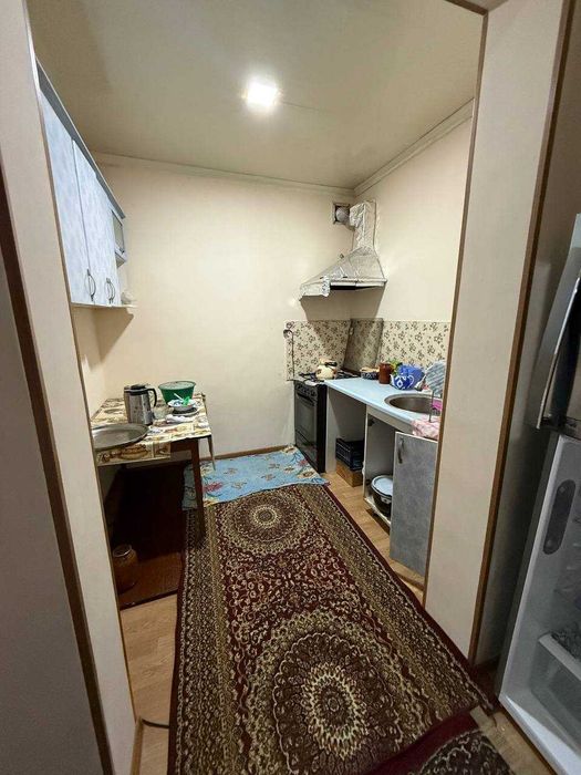 Massiv Qo'yliq-3 da 1-etajda 2-xonali kvartira arendaga beriladi