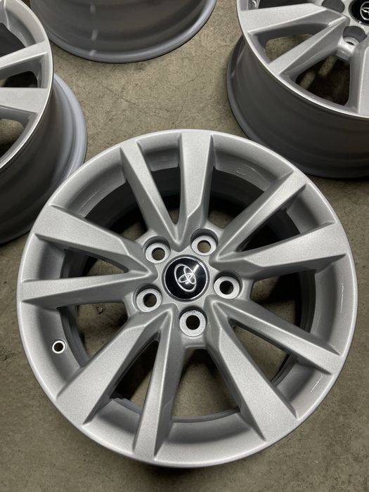 Продам диски от тайота камри 70 р16
