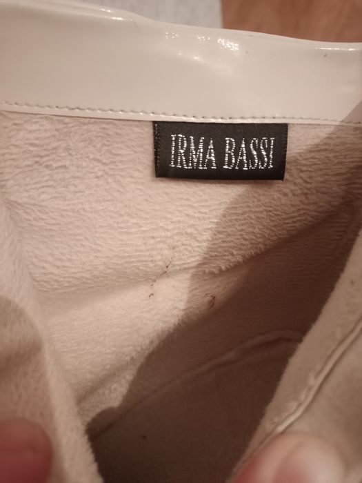 Продам женскую обувь