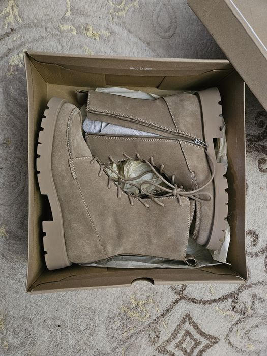 Новые замшевые ботинки женские Dolce Vita. Натуральный замш. На 41-42р