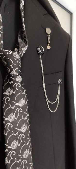 Балски Мъжки костюм,черен на цвят,памук.