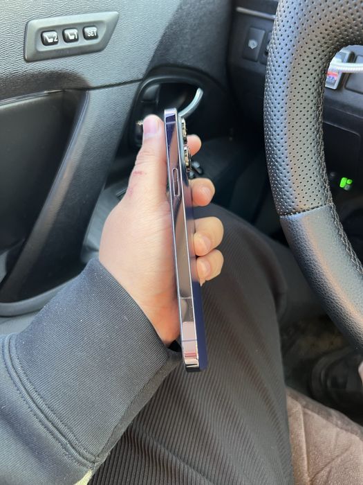 Продам iPhone 14 Pro Max 512Gb