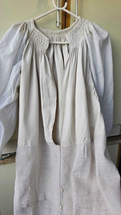 Costum sasesc cusut cufir matase