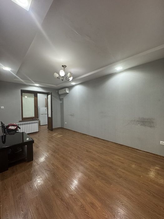 Лабзак. Ц-14 .Осиё Гранд Сдаётся Офис 3х комнатный. 1 Линия.