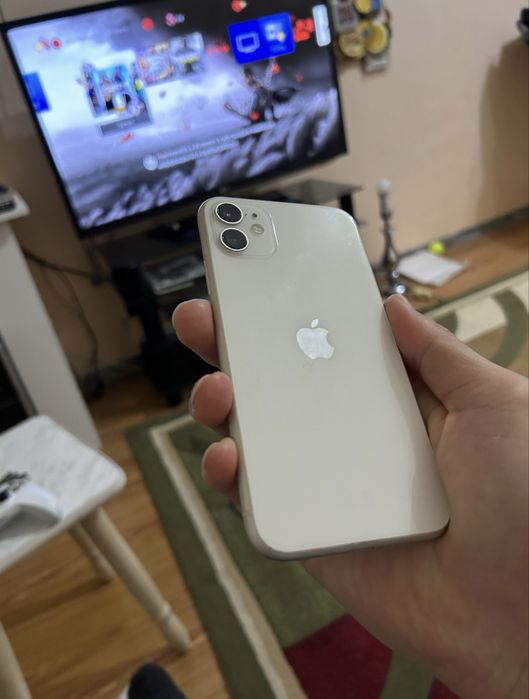 Продается айфон 11