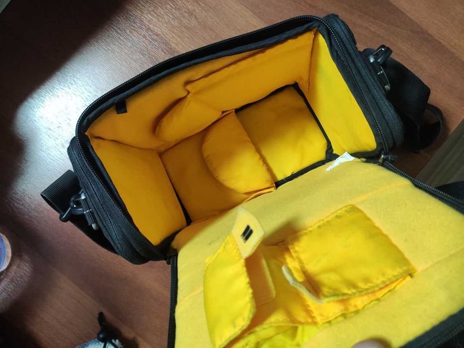 Canon 5D Mark III + 24-70 (2.8)