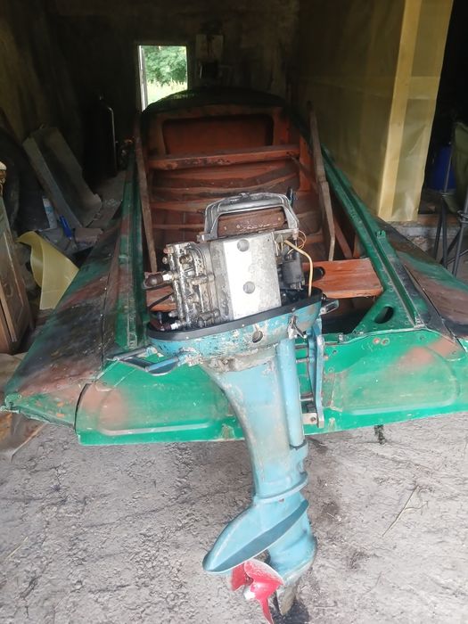 Продам лодку казанка и двамотора