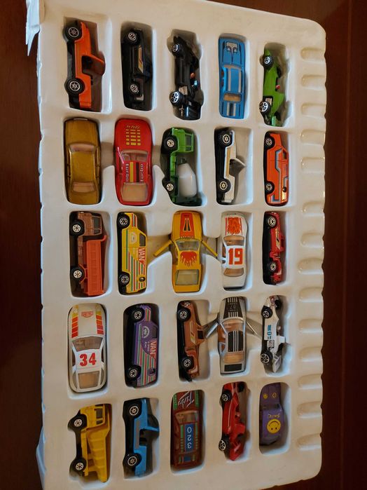 Колички от 90 години 25 броя