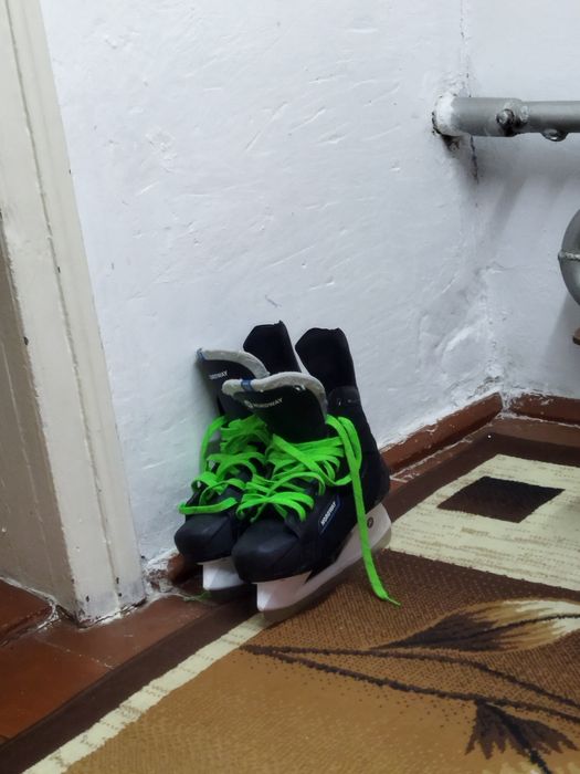 Продам коньки NORDWAY